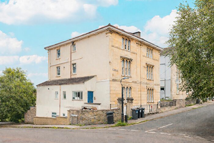 2 Bedroom Flat To Rent In Victoria Walk, BS6