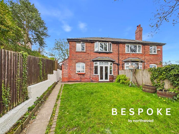 3 Bedroom Semi-Detached House For Sale In Buxton Road, Macclesfield, SK11