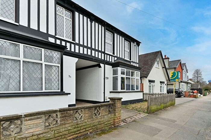 3 Bedroom Semi Detached House To Rent In Elmbrook Road, Sutton, SM1