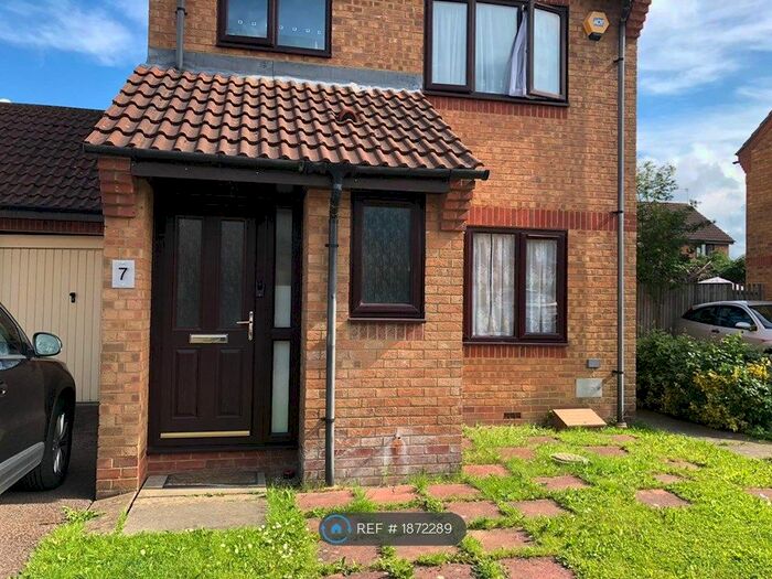 3 Bedroom Detached House To Rent In Stavordale, Milton Keynes, MK10