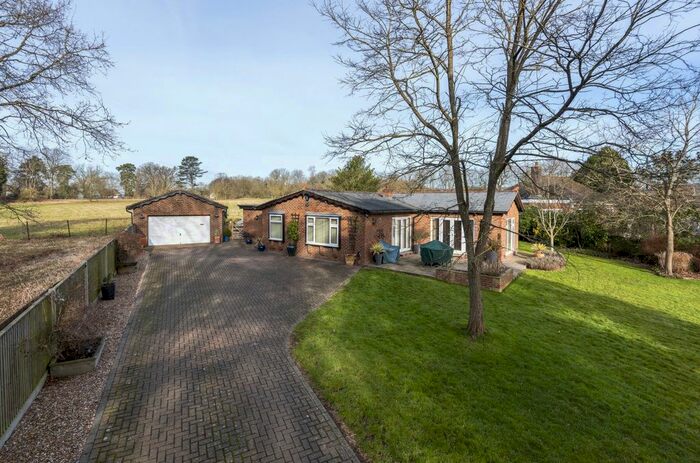 4 Bedroom Detached Bungalow For Sale In Close To Bearsted Village & Schools, Woodcut Lane, Hollingbourne, ME17