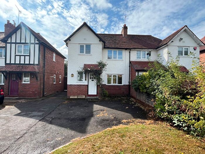 2 Bedroom Semi-Detached House To Rent In Lugtrout Lane, Catherine-De-Barnes, Solihull, West Midlands, B91