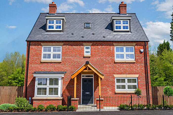 5 Bedroom Detached House For Sale In Clover Lane, Healing, Grimsby, DN41