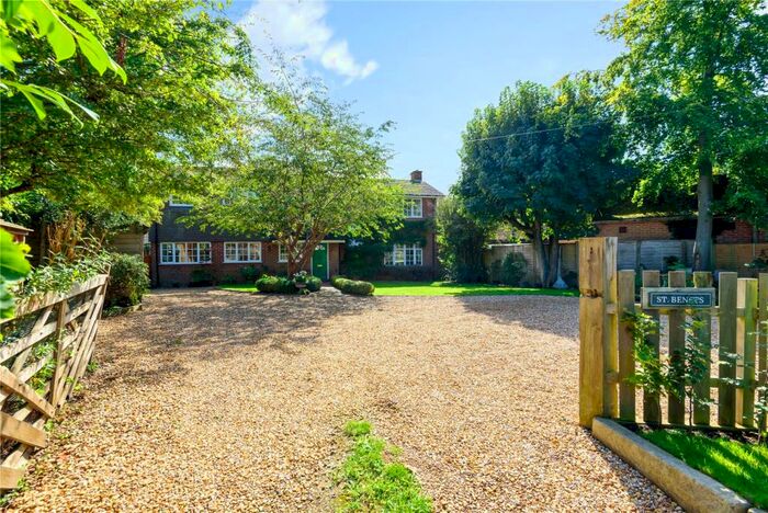 6 Bedroom Detached House For Sale In Main Road, Owslebury, Winchester, SO21