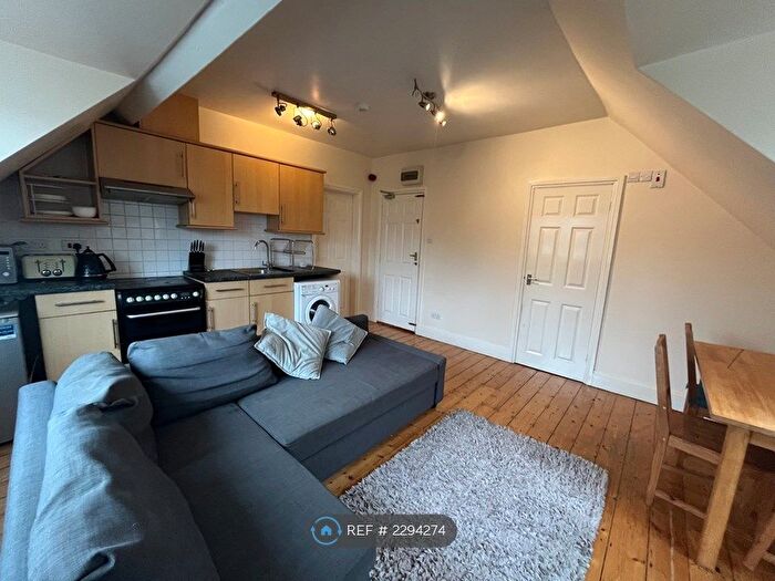 1 Bedroom Flat To Rent In Blenheim Road, Bristol, BS6