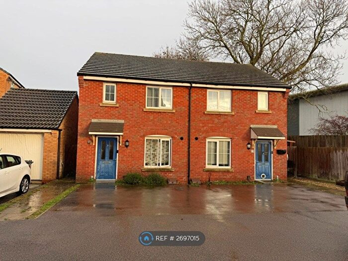 3 Bedroom Semi-Detached House To Rent In Damselfly Road, Northampton, NN4