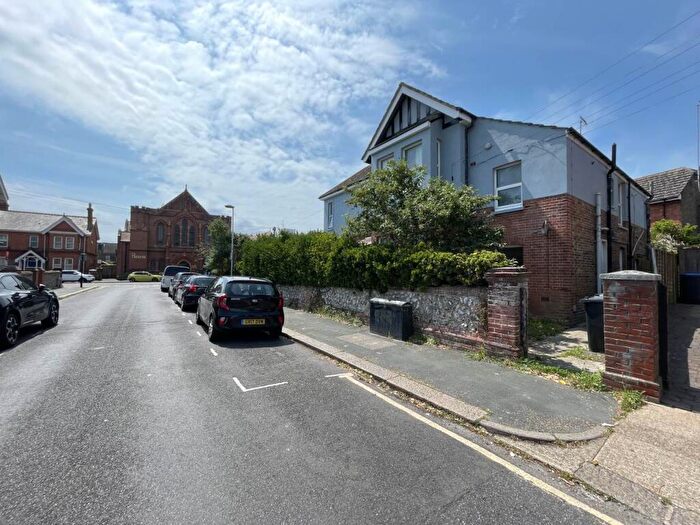 Studio To Rent In Salisbury Road, Worthing, West Sussex, BN11