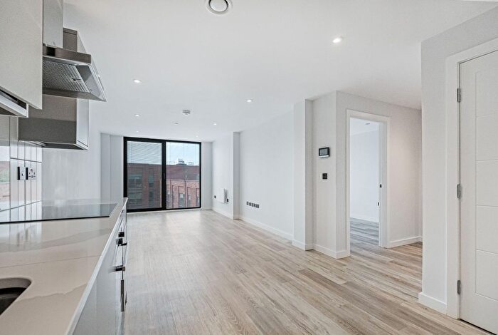 1 Bedroom Flat To Rent In Apex Lofts, Warwick Street, Birmingham, B12