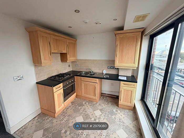2 Bedroom Flat To Rent In The Anchorage, Southport, PR8