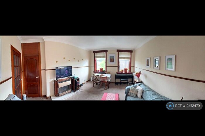 2 Bedroom Flat To Rent In Restalrig Road South, Edinburgh, EH7