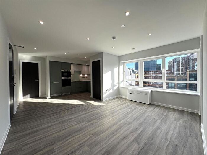 2 Bedroom Apartment To Rent In Caversham Road, Reading, RG1