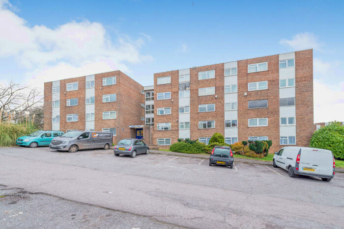 2 Bedroom Flat To Rent In Beatty Court, Anson Drive, Southampton, Hampshire, SO19