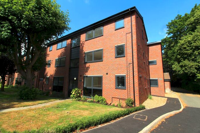 1 Bedroom Apartment To Rent In Ray Park Avenue, Maidenhead, SL6