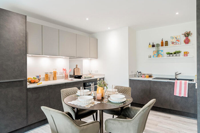 2 Bedroom Apartment For Sale In Northwick Parkside, Harrow, HA1