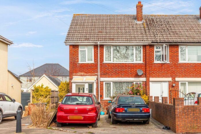 3 Bedroom End Of Terrace House For Sale In Columbia Road, Bournemouth, BH10