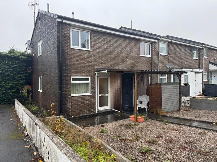 2 Bedroom Flat For Sale In Calder Drive, Kendal, Cumbria, LA9