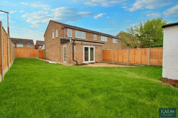 3 Bedroom End Of Terrace House For Sale In Kings Hedges, Hitchin, SG5