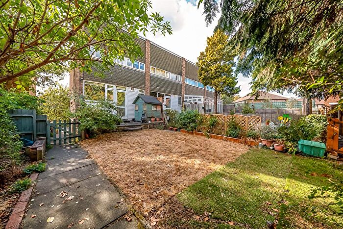 4 Bedroom Town House For Sale In Bracken Hill Lane, Bromley, BR1