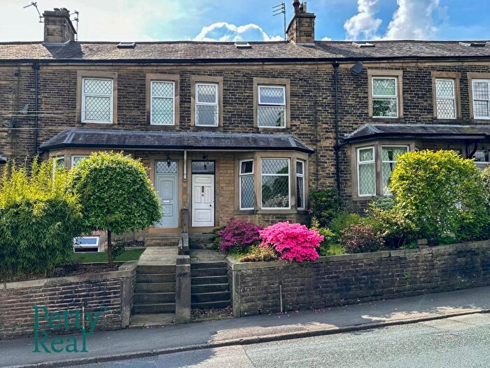4 Bedroom Terraced House For Sale In Springbank, Barrowford, Nelson, BB9