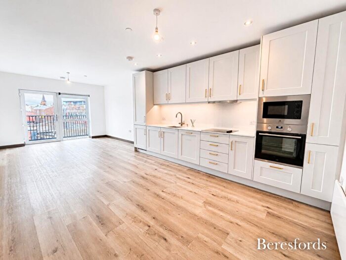 1 Bedroom Apartment To Rent In Western Road, CM14