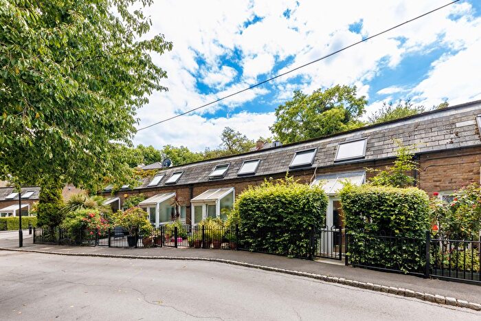 2 Bedroom Terraced House To Rent In Seaforth Crescent, London, N5