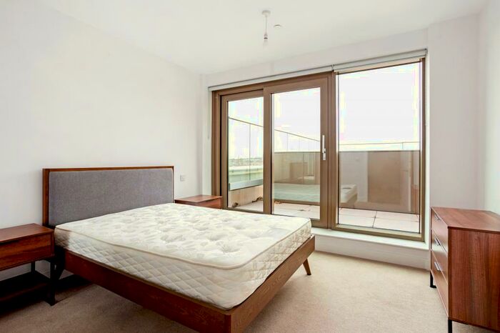 2 Bedroom Apartment To Rent In Apex Gardens, Seven Sisters London, N15