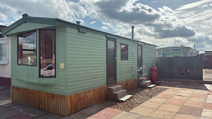 2 Bedroom Park Home To Rent In Miles Tree Lane, Coventry, CV2