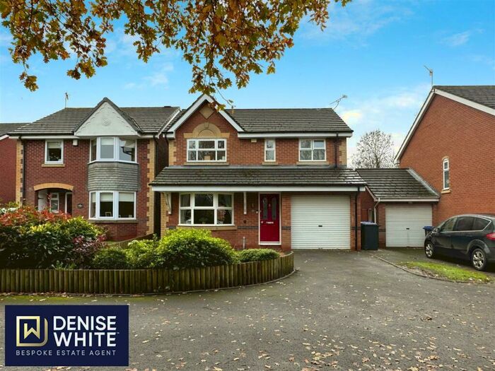 4 Bedroom Detached House For Sale In Millbrook Way, Cheadle, Staffordshire, ST10