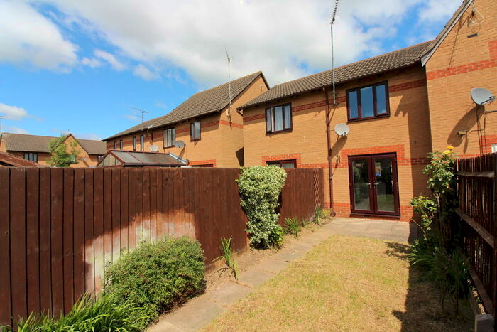 1 Bedroom Terraced House To Rent In Earlstoke Close, Banbury, OX16