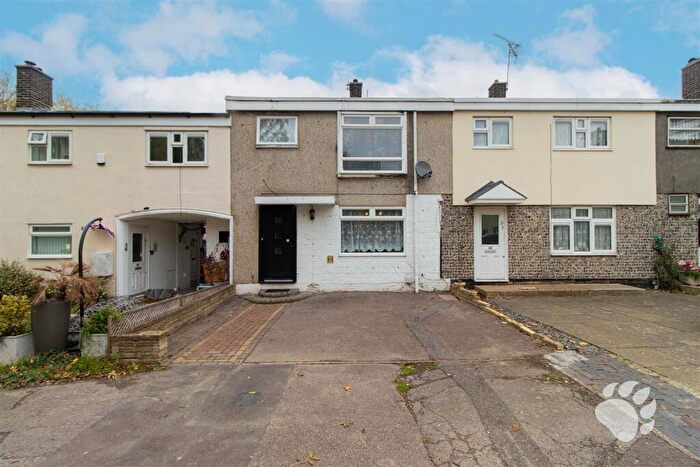 3 Bedroom Terraced House For Sale In Audley Way, Basildon, SS14