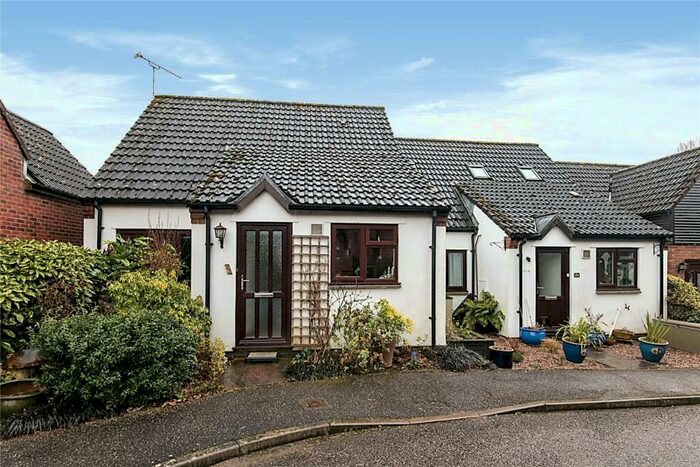 2 Bedroom House For Sale In Longmeadow, Broadclyst, Exeter, Devon, EX5