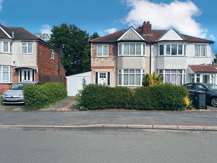 3 Bedroom Semi Detached House For Sale In Jerrys Lane, Erdington, Birmingham, B23