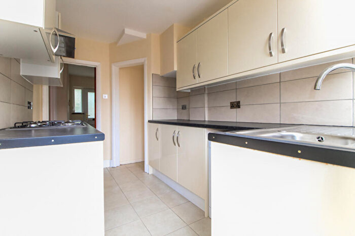 4 Bedroom Terraced House To Rent In Sitwell Grove, Stanmore, HA7