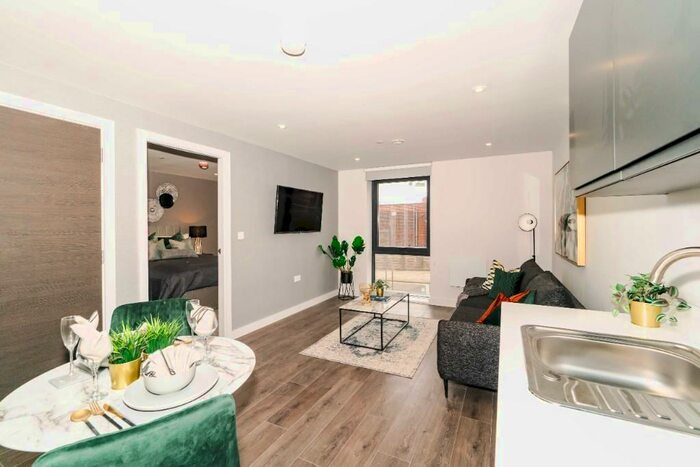 1 Bedroom Apartment To Rent In The Summit Parliament St -, L8