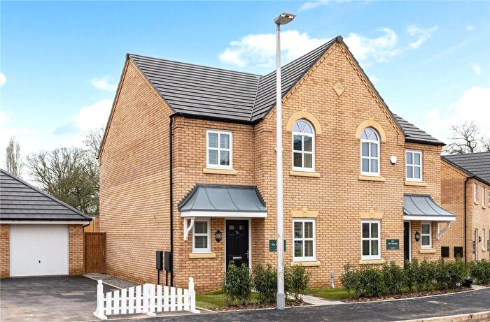 3 Bedroom Semi-Detached House For Sale In Arden Park, Redditch, Worcestershire, B98