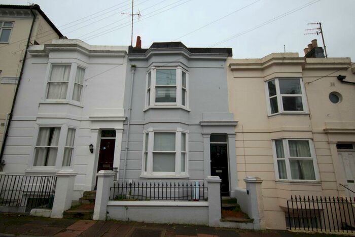 6 Bedroom Terraced House To Rent In Rosehill Close, BN1