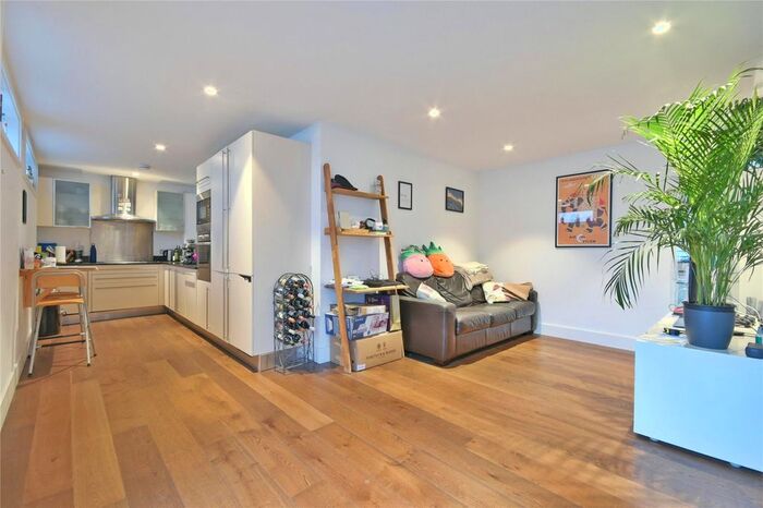 1 Bedroom Flat To Rent In Ebenezer Street, Islington, N1