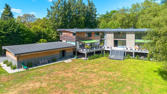 4 Bedroom Detached House For Sale In Mill Road Shiplake Henley On Thames, Oxfordshire, RG9