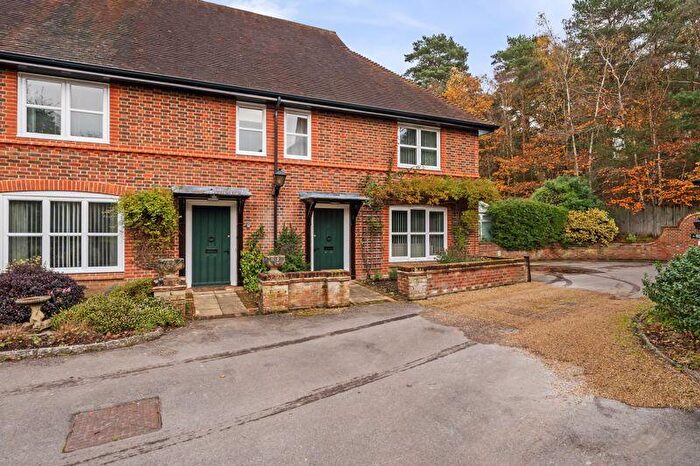 2 Bedroom Retirement Property For Sale In Mytchett Heath, Camberley, GU16