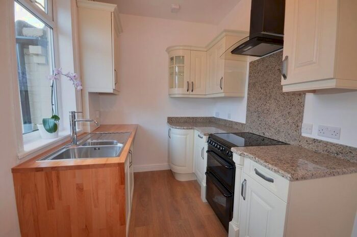 2 Bedroom Terraced House To Rent In Lumley Street, Castleford, WF10