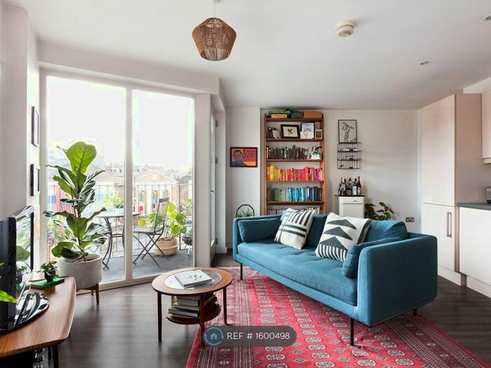 1 Bedroom Flat To Rent In King George Court, London, SE5