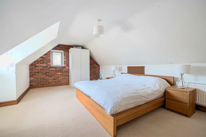 4 Bedroom Detached House For Sale In Martinstown, Dorchester, DT2