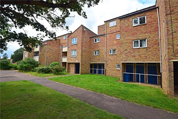 2 Bedroom Apartment To Rent In Albemarle Way, Cambridge, CB4