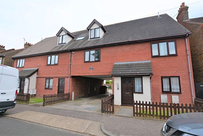 1 Bedroom Flat To Rent In Stowe Villas, Stromness Place, Southend-On-Sea, SS2