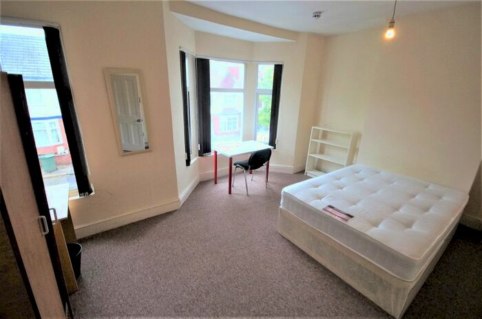 5 Bedroom Terraced House To Rent In Spencer Avenue, Coventry, CV5