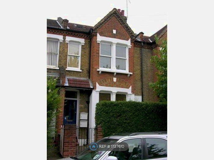 1 Bedroom Flat To Rent In Dingwall Road, London, SW18