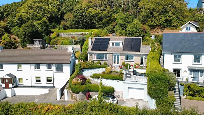 3 Bedroom Detached Bungalow For Sale In Church Road, Llanstadwell, SA73