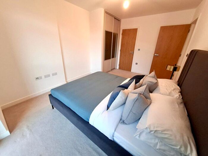 3 Bedroom Flat To Rent In Florence House, Colindale, NW9