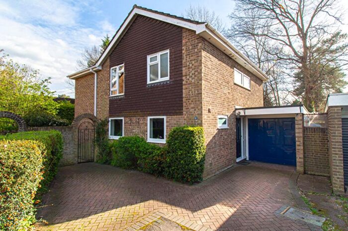 5 Bedroom Detached House For Sale In Adams Drive, Fleet, GU51