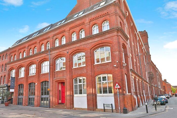 2 Bedroom Flat For Sale In St. Georges Street, Norwich, NR3